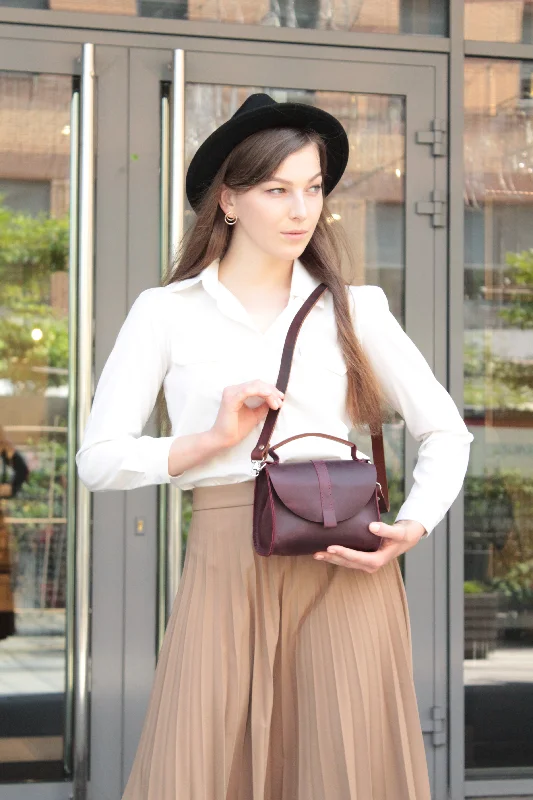 Leather small women handbag: "Mary"