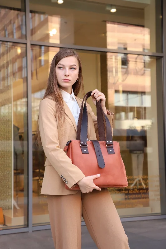 Leather large women handbag Cognac: "Tyber"