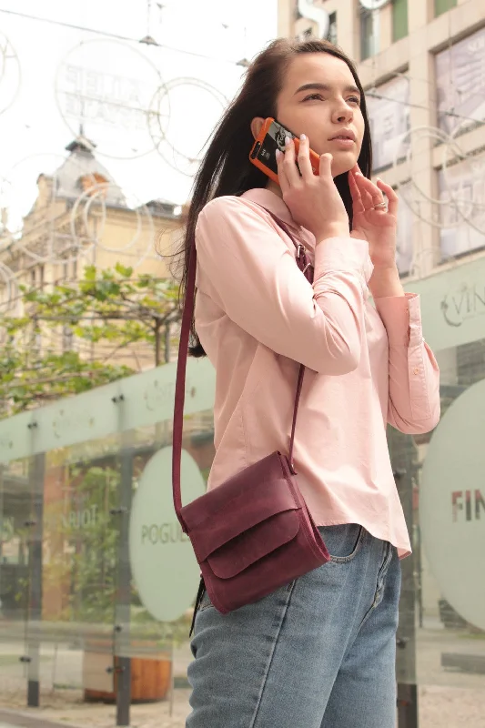 Women small leather handbag: "Rhodopi"