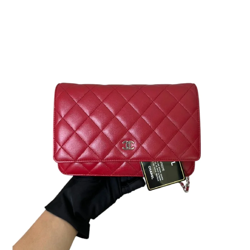 Wallet On Chain WOC Lambskin Quilted Red SHW