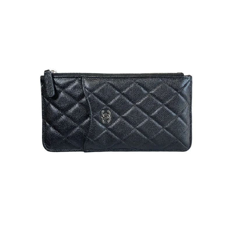 CC Multi Functional Zip Pouch Caviar Leather Black SHW