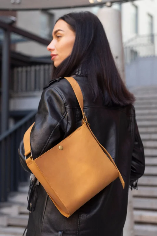 Women leather handbag: "FOX" crossbody: