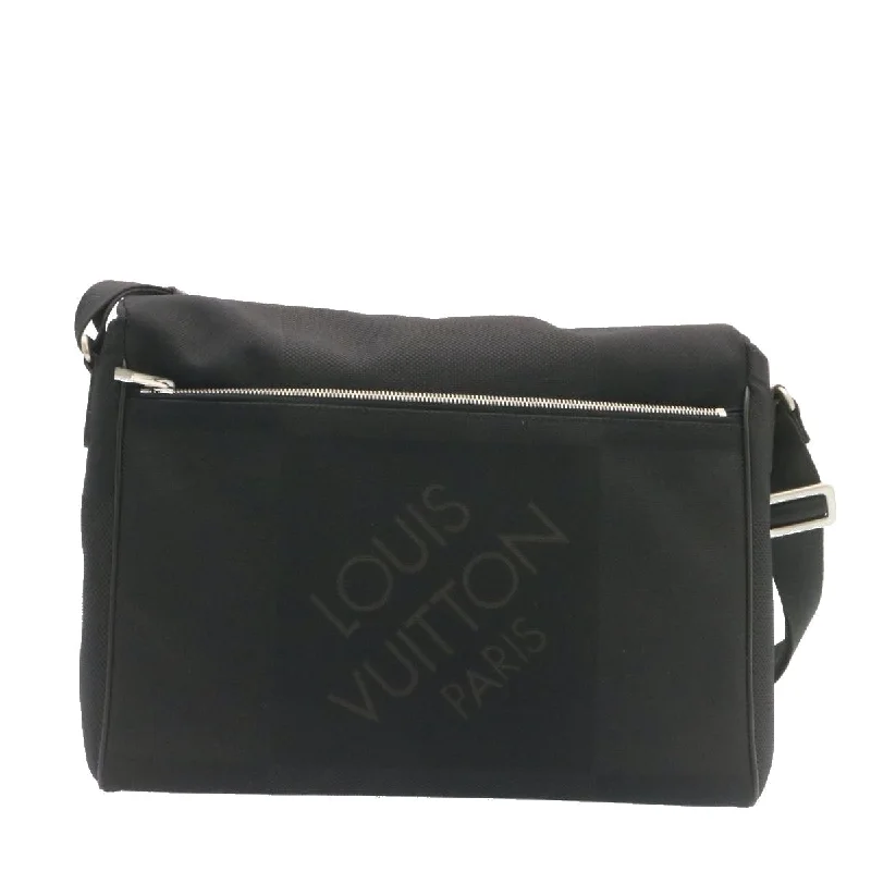 Louis Vuitton Black Canvas Petit messager shoulder bag