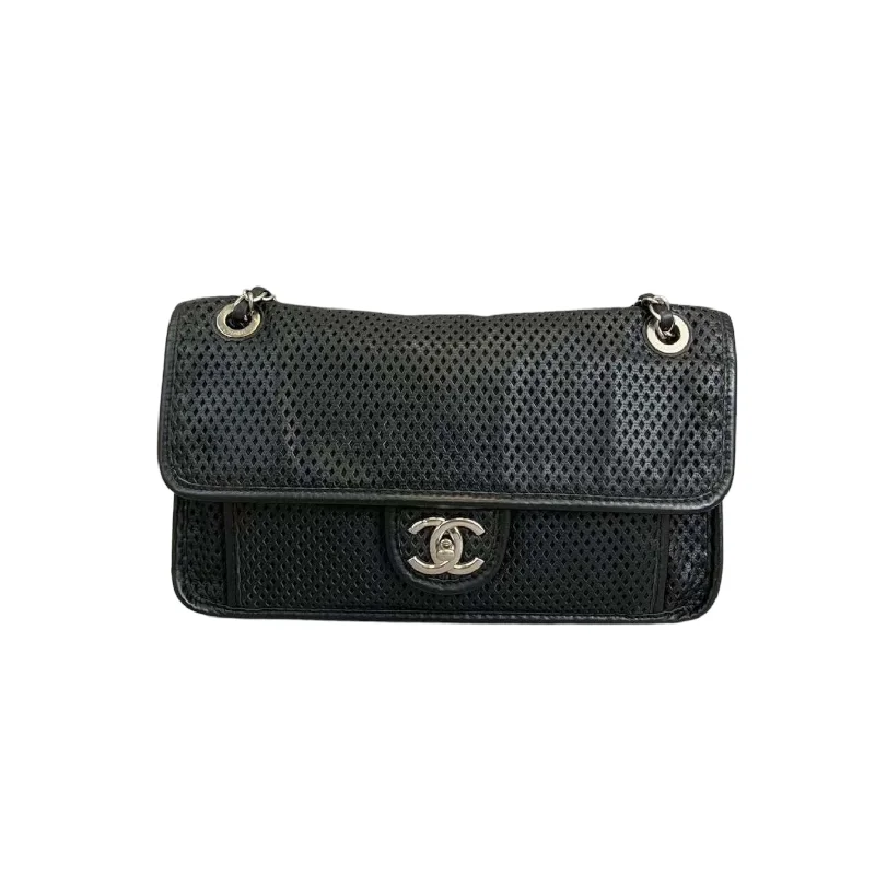 Perforated Medium Flap Black SHW