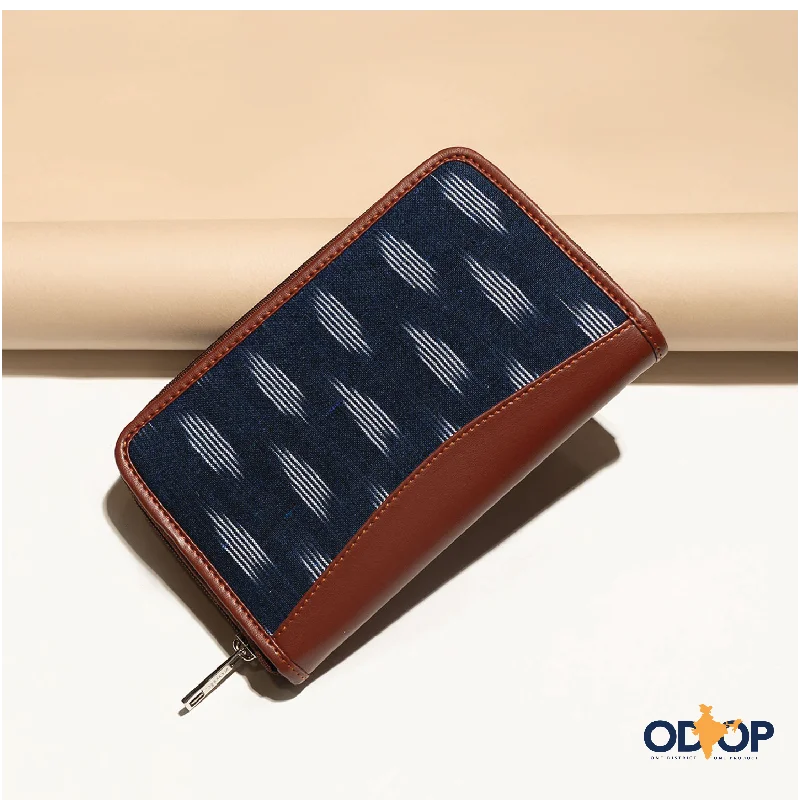 Ikat Jet Blue Chain Wallet