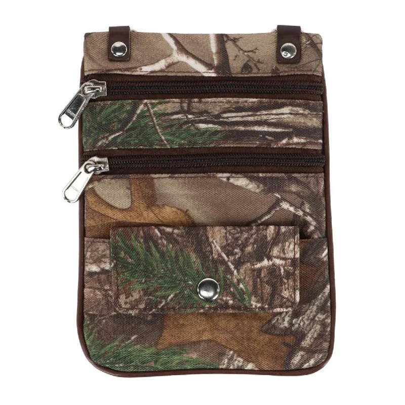 CTM® Men's Realtree Camo Crossbody Bag