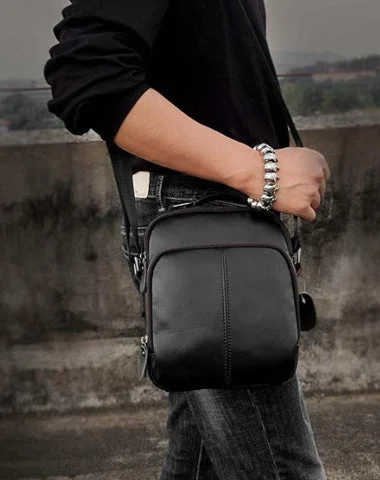 Casual Black LEATHER MENS SMALL VERTICAL Postman BAG SIDE BAG Cool COURIER BAG MESSENGER BAG FOR MEN